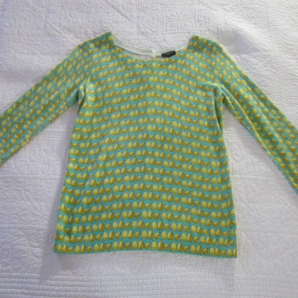 Talbots Sweater P Pear Novelty Print Back Button - Picture 1 of 6